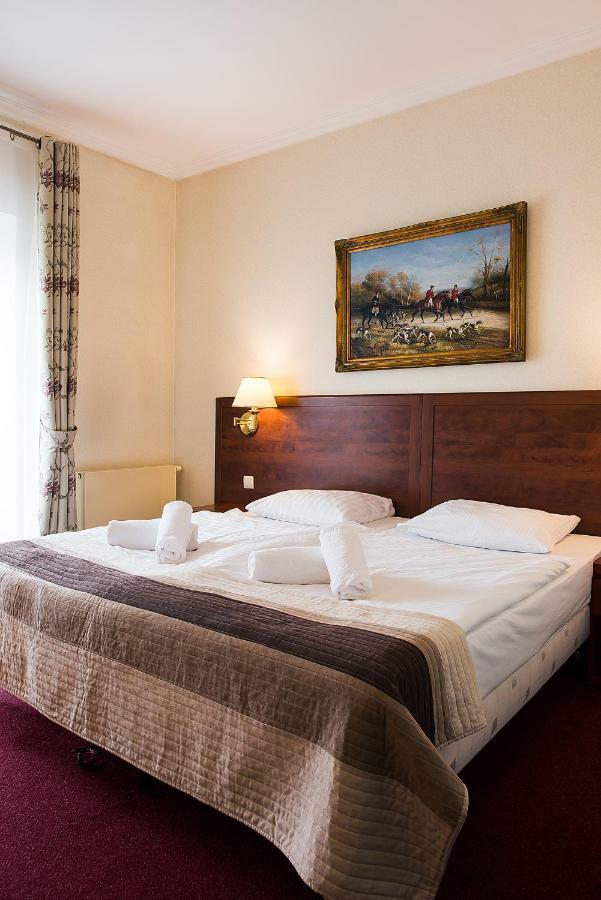 Willa Alexander Resort & Spa - Caloroczny Kryty Basen Мельно Экстерьер фото